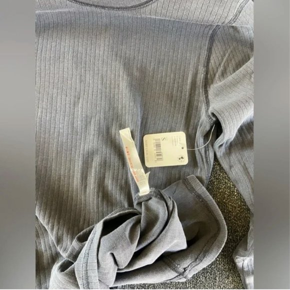 NWT Free People The Rickie Top in Charcoal - Picture 6 of 7